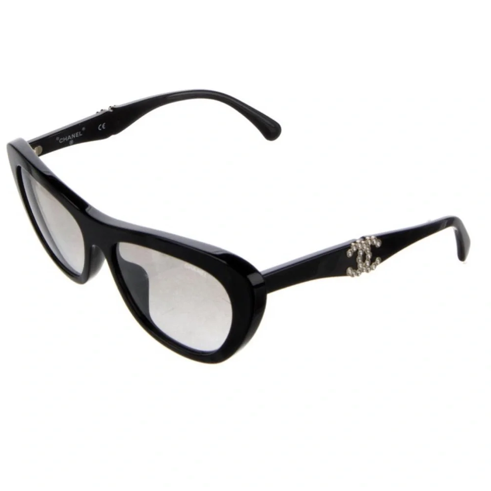 Rare Chanel cateye butterfly sunglasses cc logo